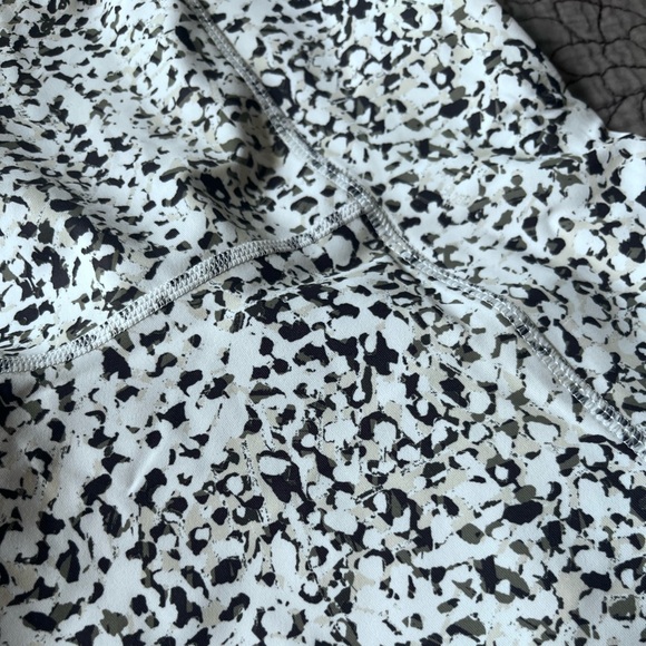 DISCOUNTED SHIPPING 📦 GIRLS size 10-12 Old Navy athletic shorts - Picture 4 of 6